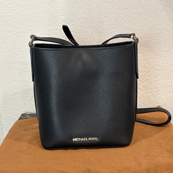 Michael Kors Handbags - Michael Kors Bag